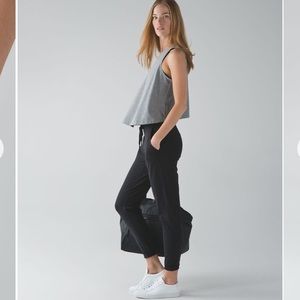 🎀 Lululemon Dropt Pant - Black Size 4 🎀